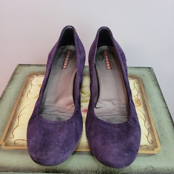 Prada Purple Suede Pumps Size 39 - Picture 2 of 11